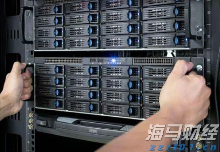 标普500首次突破6400点！AI热潮推动科技股成为牛市引擎