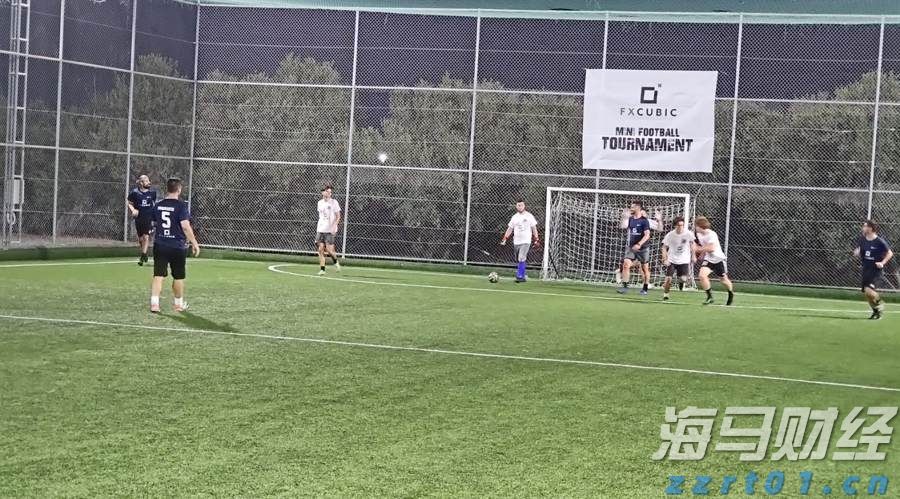 华尔街的分歧：Stifel警告标普500可能下跌14%，Trivariate预测两年内将达7000点